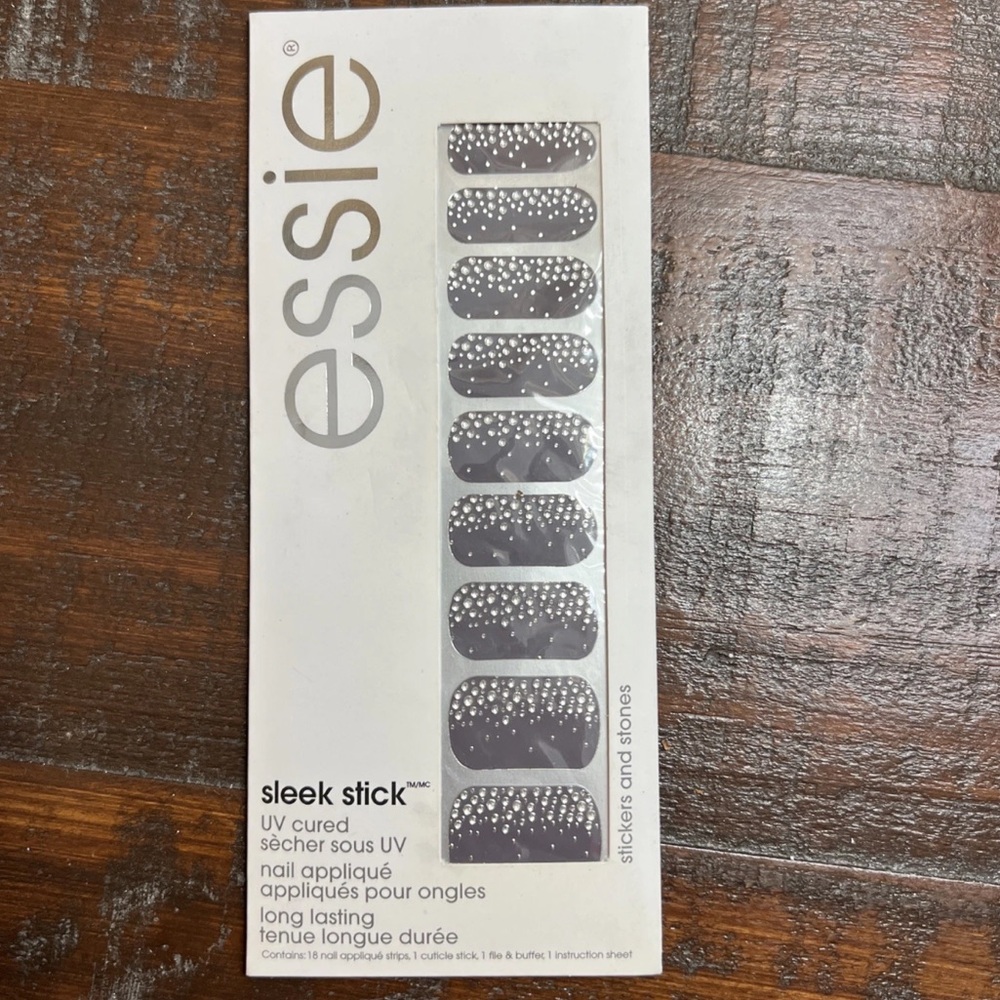 Essie Sleek Stick Press-On Nails - Black and Silver
